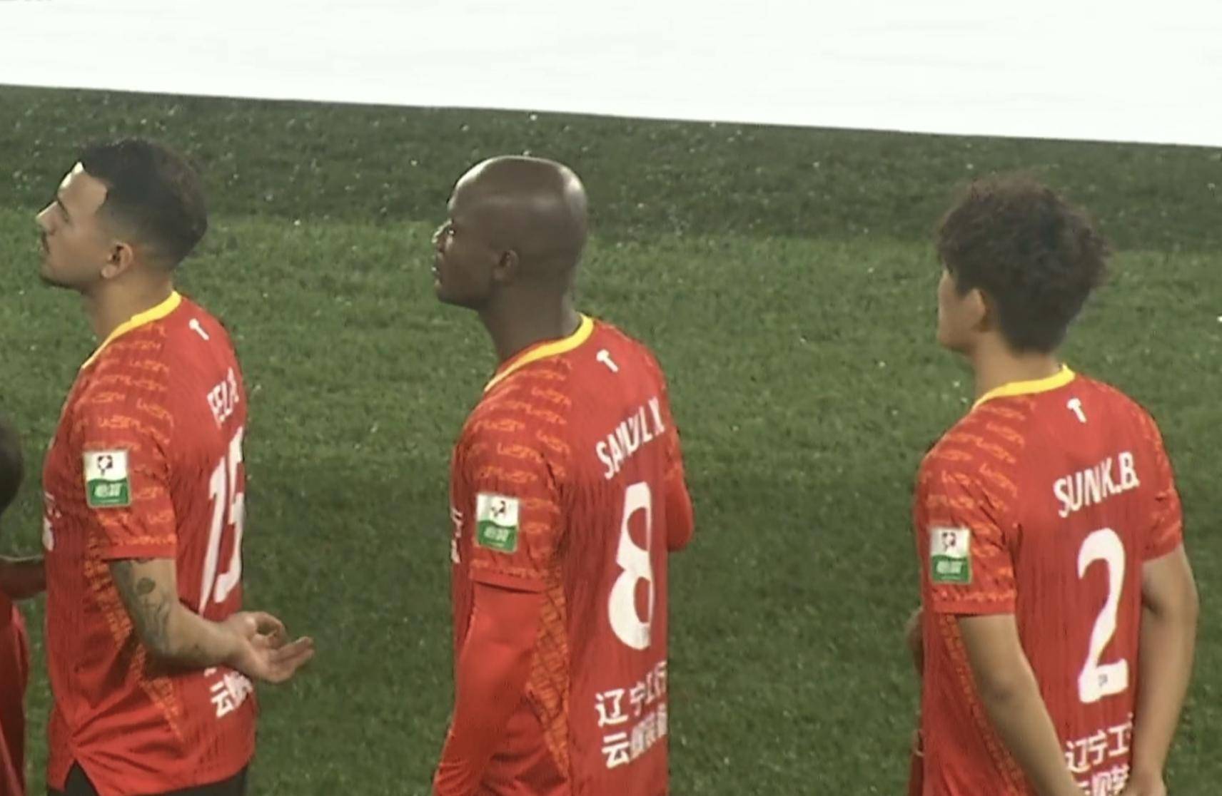 风云突变广州队今晚调整名单，欧冠版图或变，引发热议，团队化学反应显著(广东队退役球员名单)-金年会线上网站